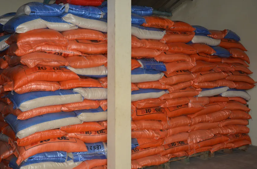 Comment 32 banques céréalières et 6 coopératives de consommation permettent au monde rural de faire face aux défis de la faim